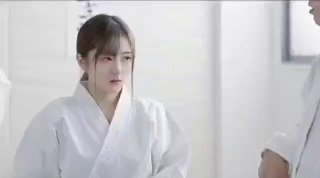 继母和朋友与变态导师进行禁忌的POV性爱